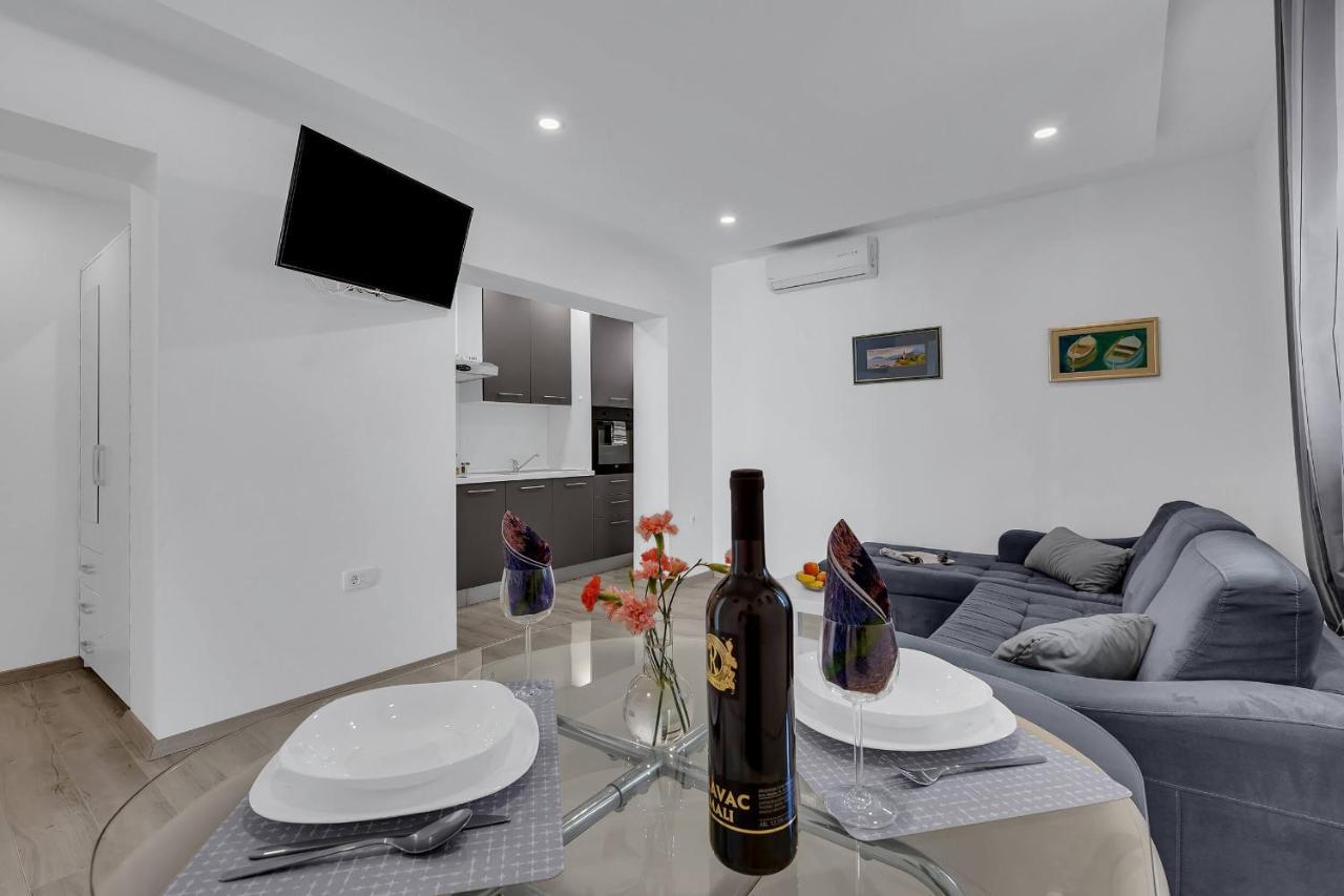 מאקרסקה Sunny Garden Apartments Ana מראה חיצוני תמונה