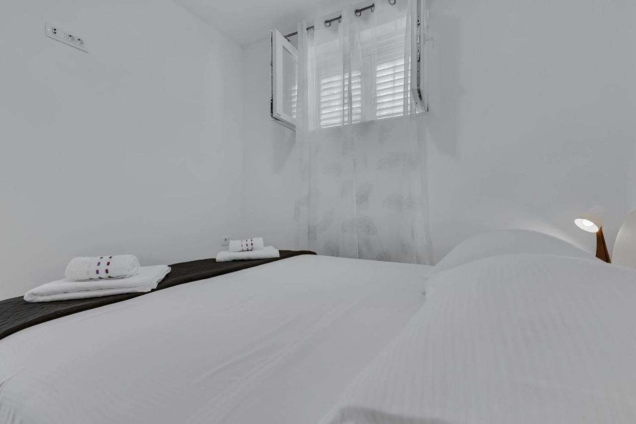 מאקרסקה Sunny Garden Apartments Ana מראה חיצוני תמונה