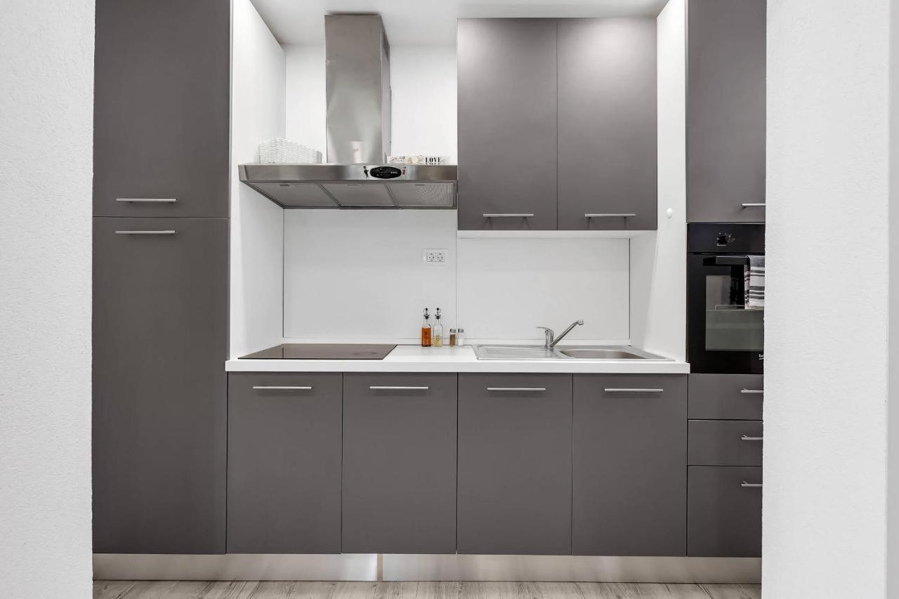 מאקרסקה Sunny Garden Apartments Ana מראה חיצוני תמונה